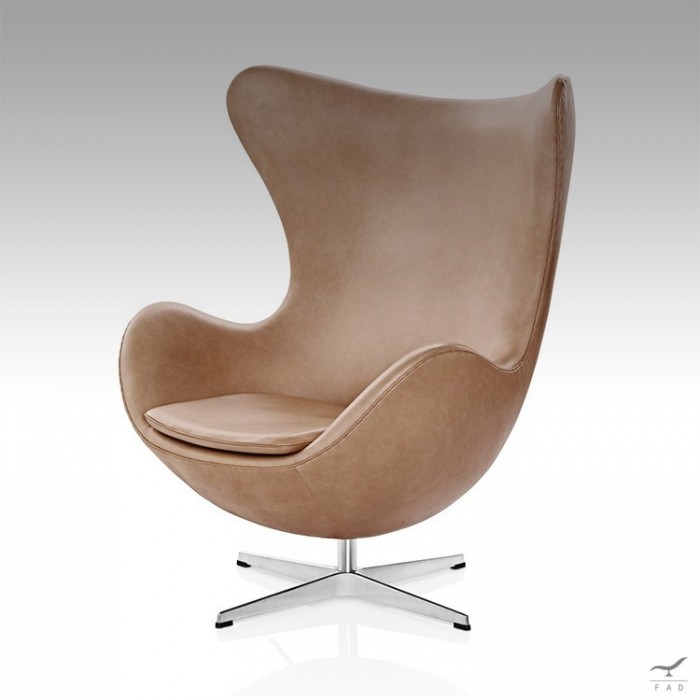 Sedia a forma di uovo ispirata da Arne Jacobsen - Design moderno e confortevole