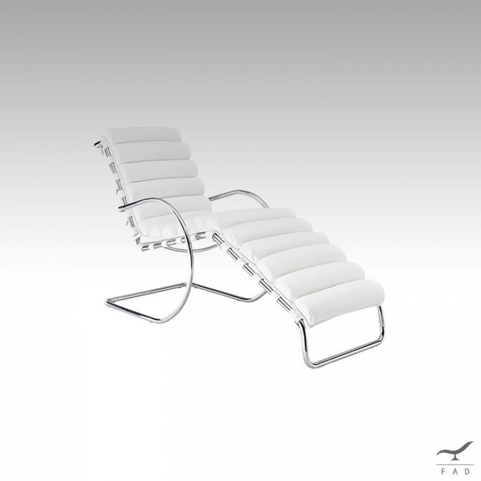 Modello ispirato alla Chaise Lounge Chair