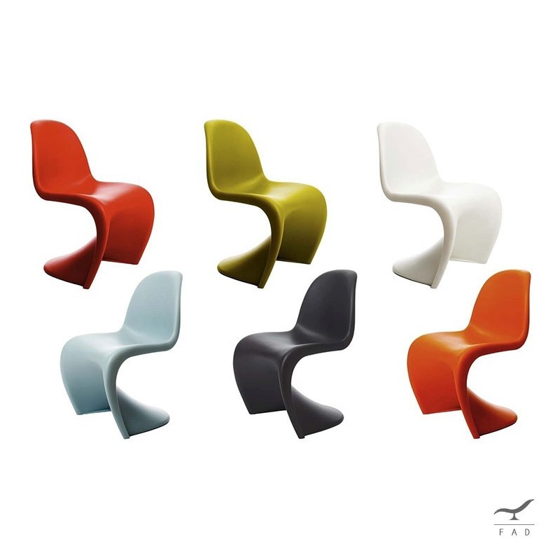 Sedia design Verner Panton: ergonomica, elegante e versatile