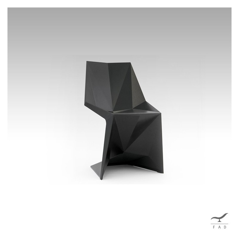 Modello ispirato alla Vertex Silla Chair