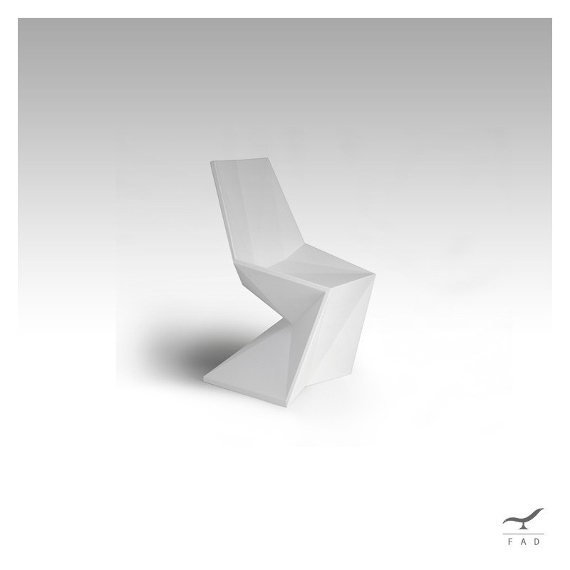 Vertex Chair – Sculptural Polygonal Chair | FADESIGN