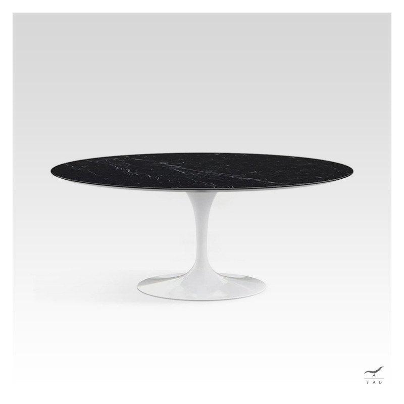 Tavolo da pranzo Saarinen Tulip in marmo - Base Nera o Bianca