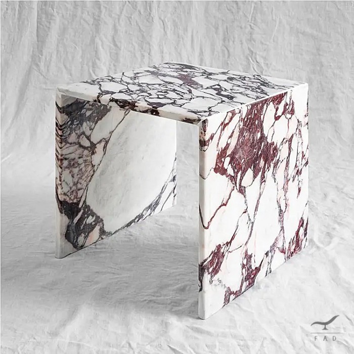 Tavolino ONE in marmo semplice ed elegante