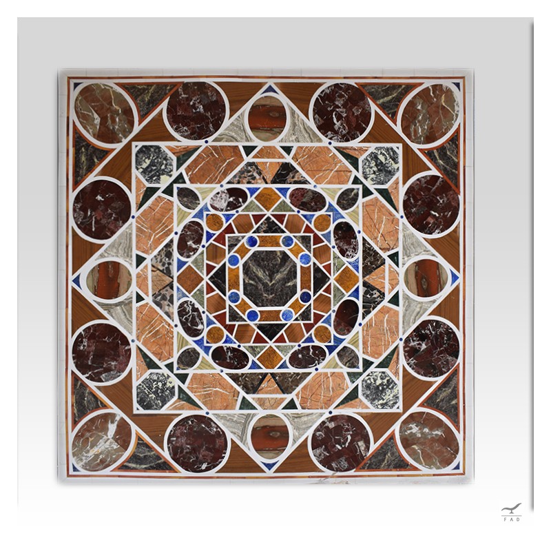 Tavolino in pietre dure: splendido marmo con disegno a spirali