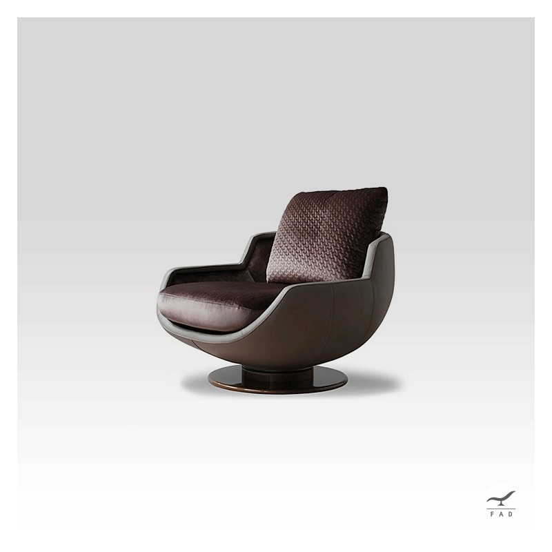 Poltrona RANDY con Base Girevole in Ottone | Relax e Comfort per Casa e Hotel