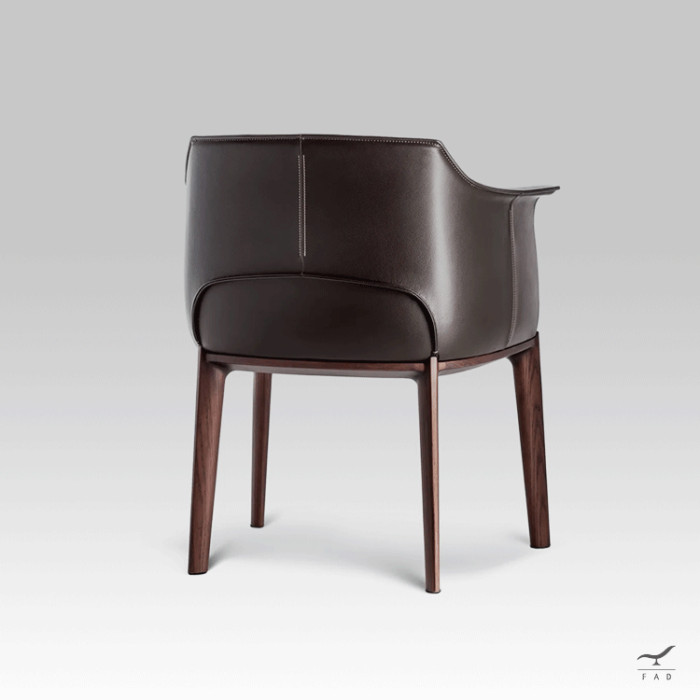 MOLDER Armchair – Leather Dining Chair with Sculptural Design