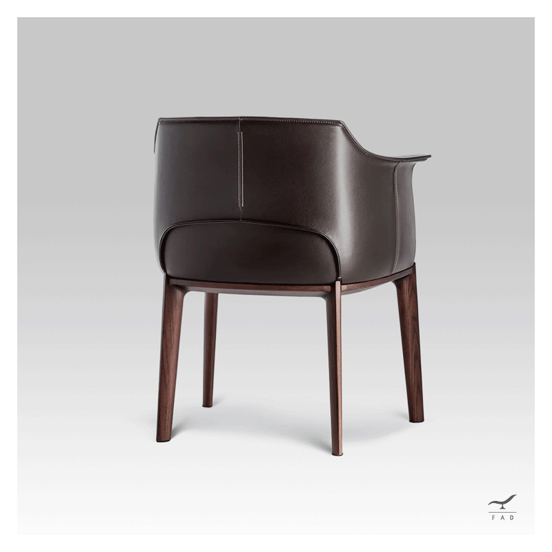 MOLDER Armchair – Leather Dining Chair with Sculptural Design