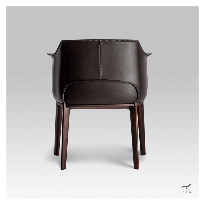 MOLDER Armchair – Leather Dining Chair with Sculptural Design