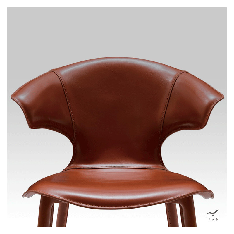 FINLEY Chair – Designer Chair with Sculpted Backrest | FADESIGN