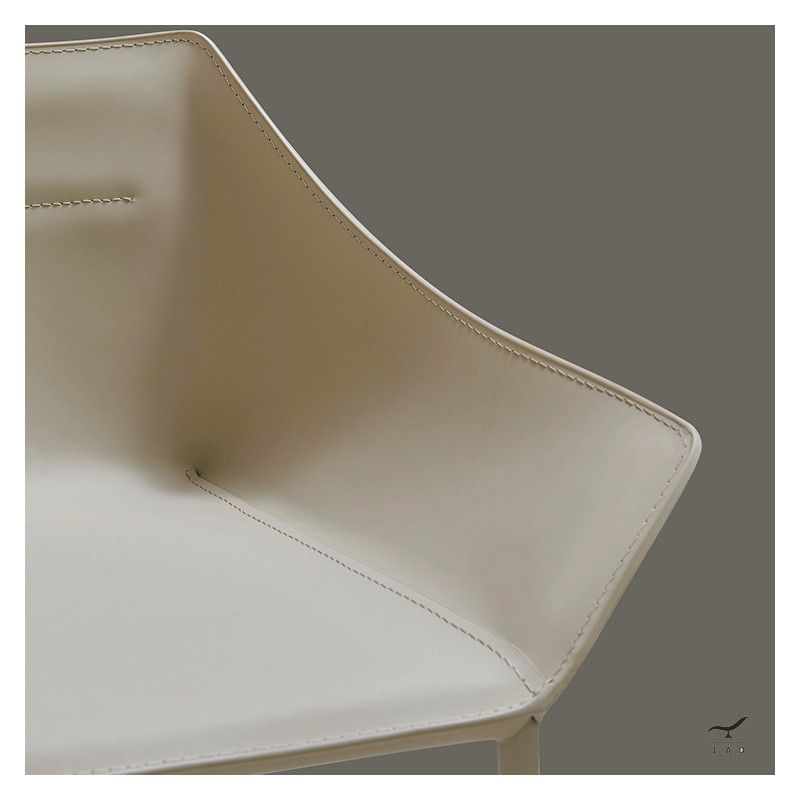 BONNIE Chair – Square-Back Modern Armchair | FADESIGN