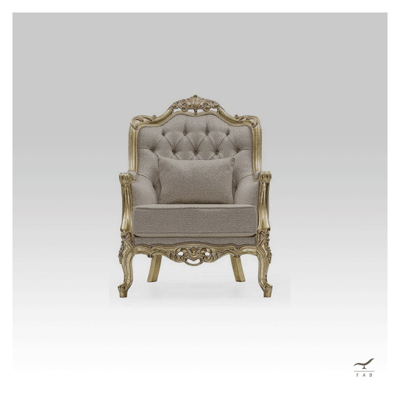 baroque armchair of the royal palaces of the 1700s