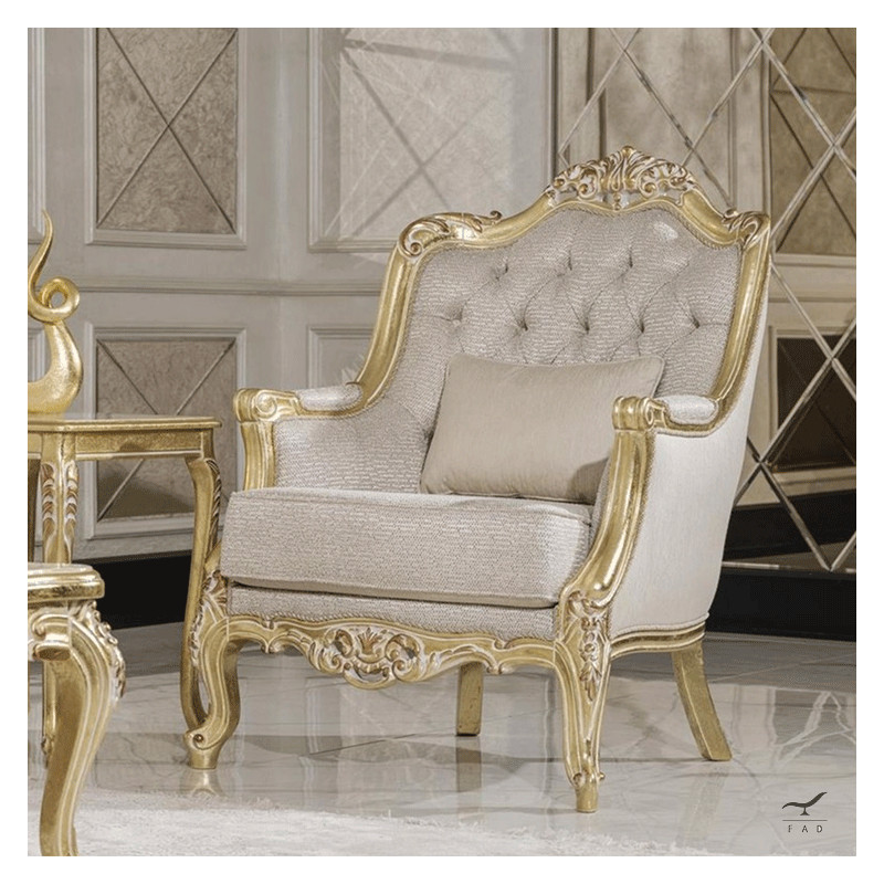 baroque armchair of the royal palaces of the 1700s