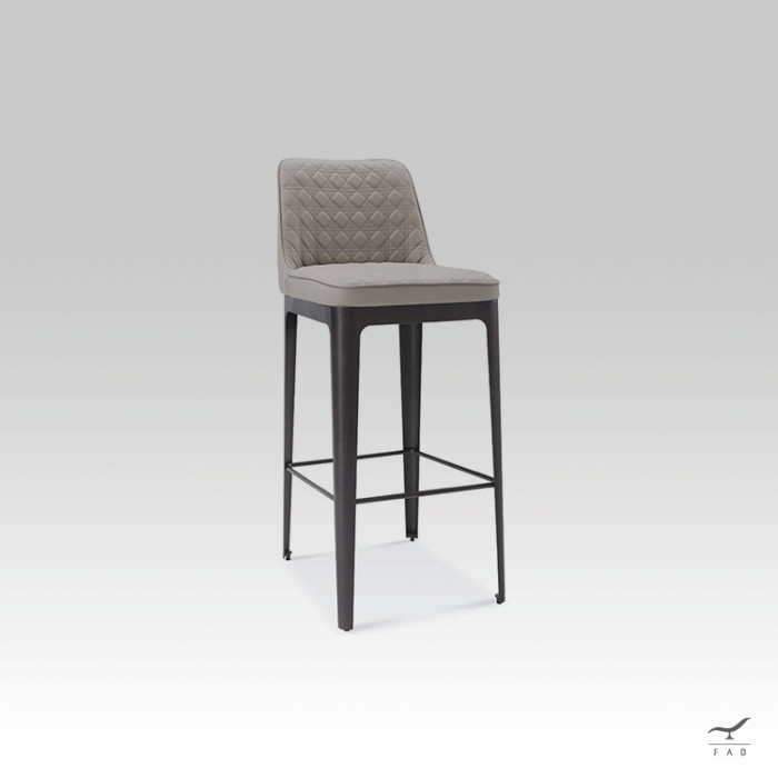 FERDI stool