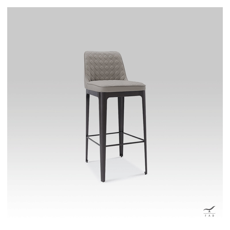 FERDI stool