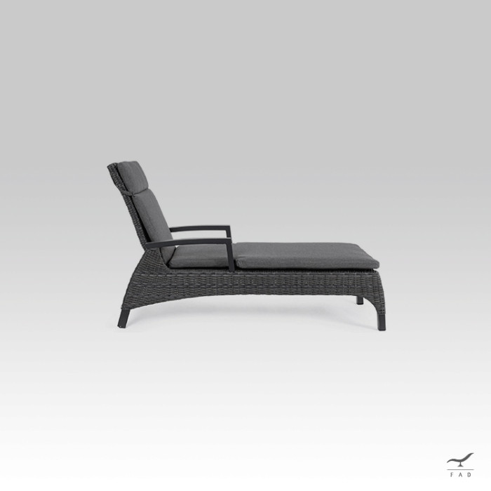 COSY aluminum & rattan reclinable sun lounger for luxury villas and hotels