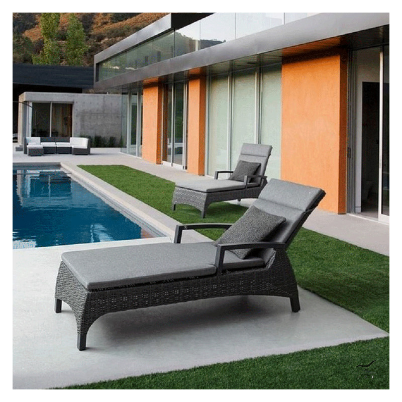 Lettino COSY in alluminio e rattan per esterni di lusso - Ideale per piscine e arredi da esterno di design