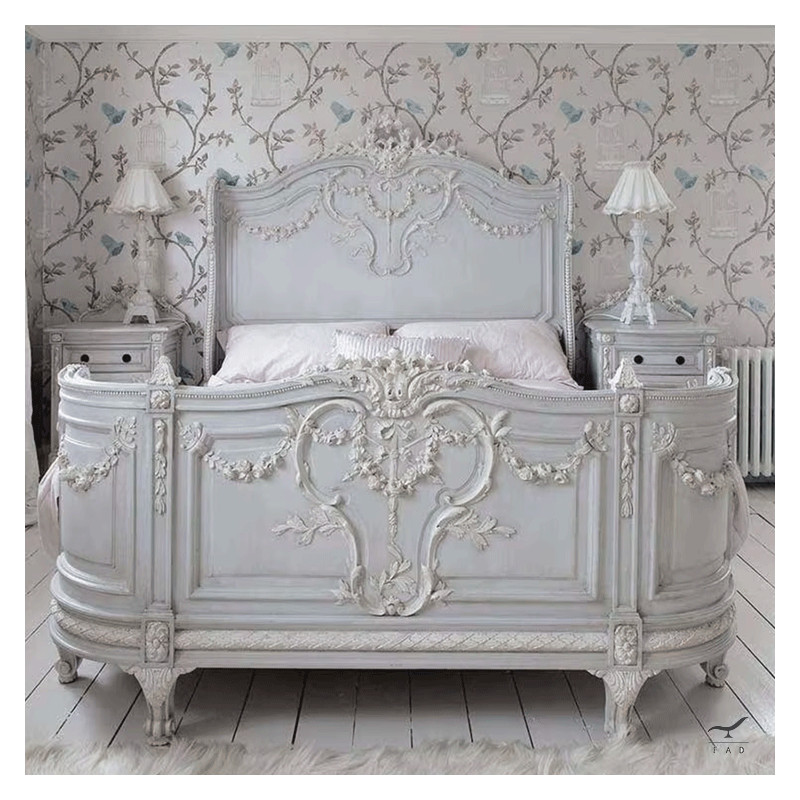 Luxurious Baroque Style Bed - Antique Carvings and Opulent Design