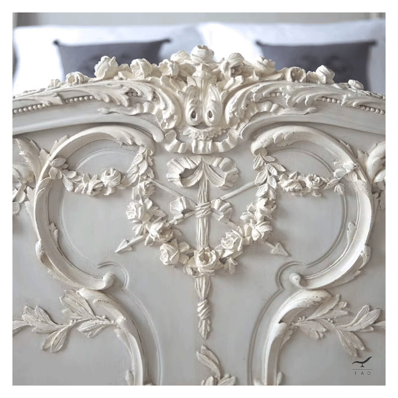 Luxurious Baroque Style Bed - Antique Carvings and Opulent Design