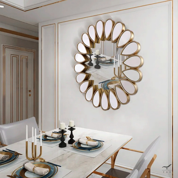 SMERALD Round Designer Mirror with Drops Decoration | Luxury Home Decor