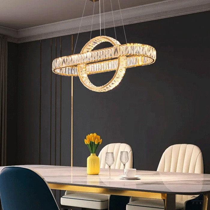 Lampadario SALEMI: Design Elegante con LED e Cristallo