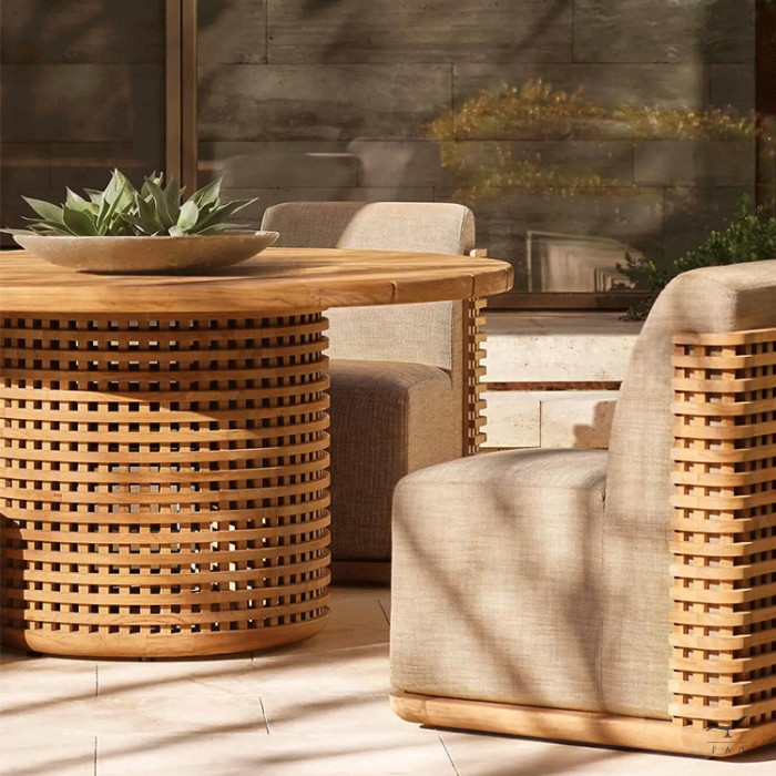 LELLY Table: Elegant and Minimalist Teak Outdoor Furniture