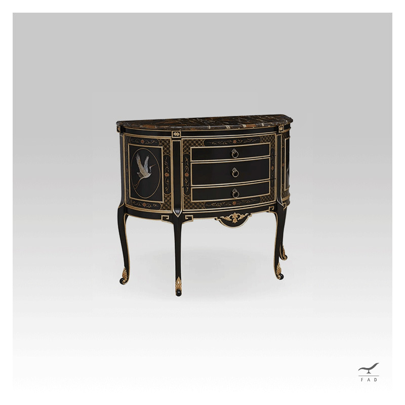 Credenza Francese del Settecento con Decorazioni Dorate e Top in Marmo