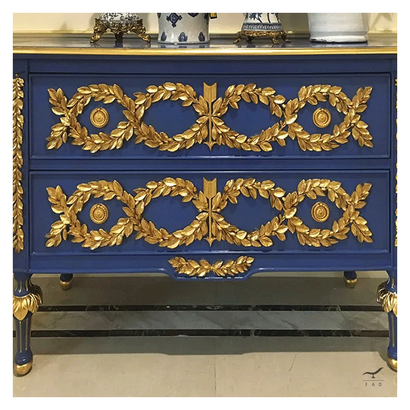 Credenza Luigi XVI: Caratteristiche e Stile Regale - Ideale per Palazzi e Hotel di Lusso