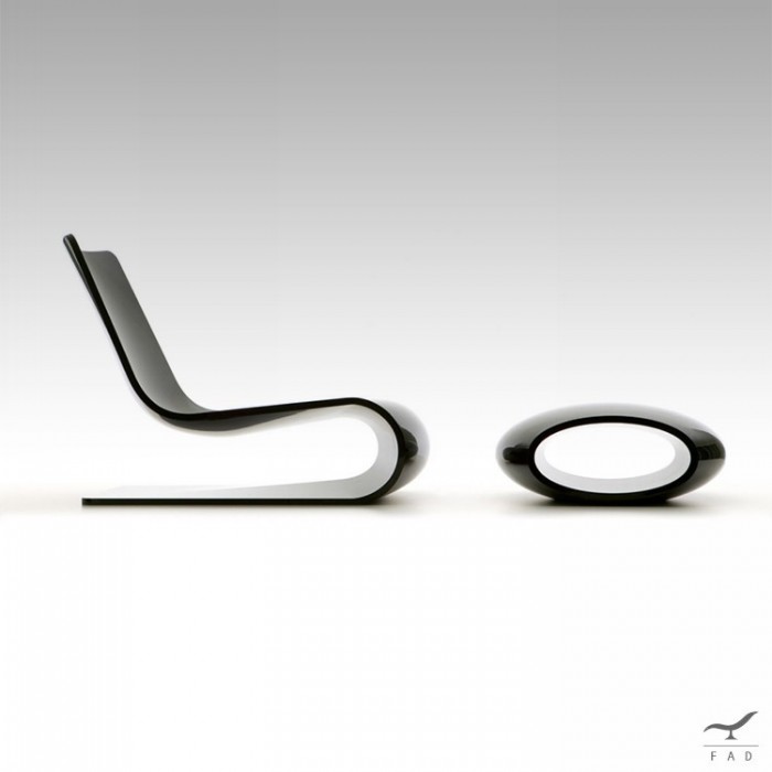 Curved Seat Chaise with Oval Footrest | Versatile & Stylish Furniture for Indoors & Outdoors