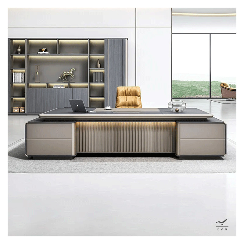 Scrivania OMAN: Design Moderno ed Elegante per Uffici di Lusso