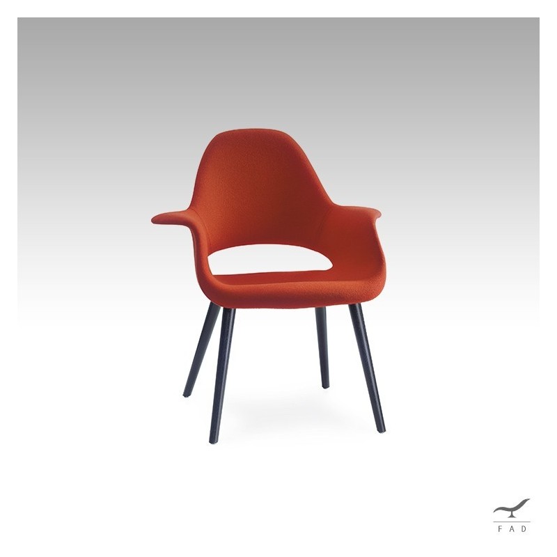 Modern Organic Chair - Transform Your Reading Nook with this Iconic Design