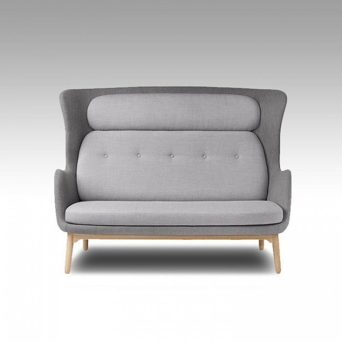 Sofa inspired by the Ro Sofa