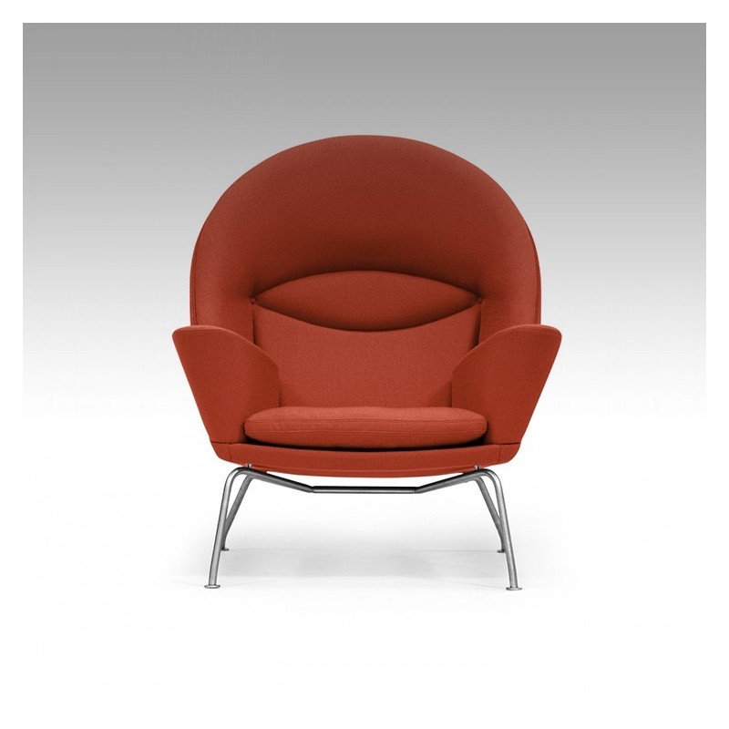 Chair inspired by Oculus Armchair model