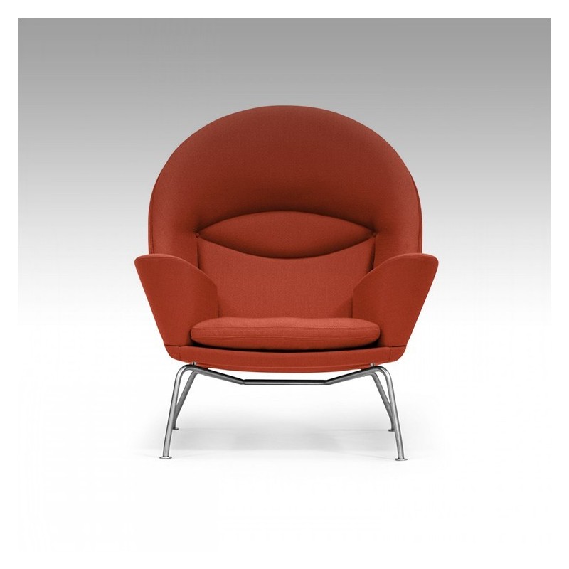 Poltrona design Hans Wegner ispirata all’Oculus Armchair