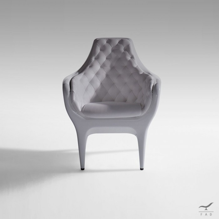 Chair inspired by Showtime Armchair model