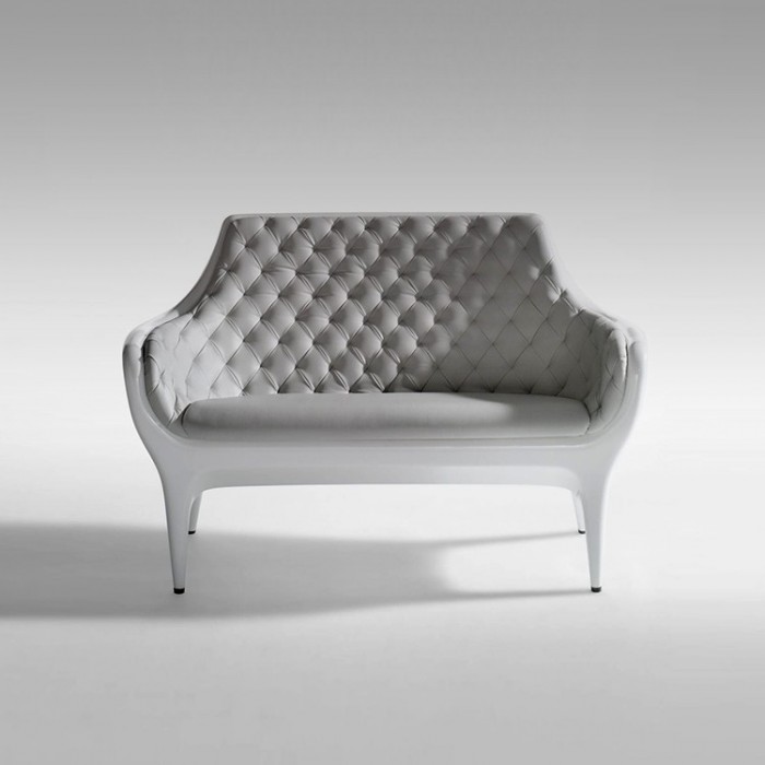 Sofa inspired by the Showtime model