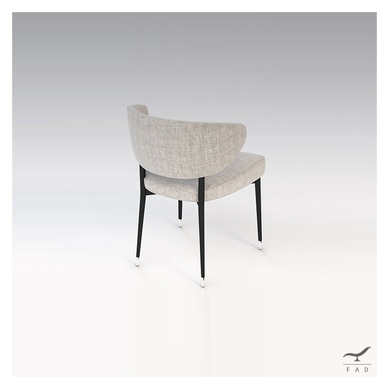Sedia Miles: design nordico e comfort per una dining room moderna