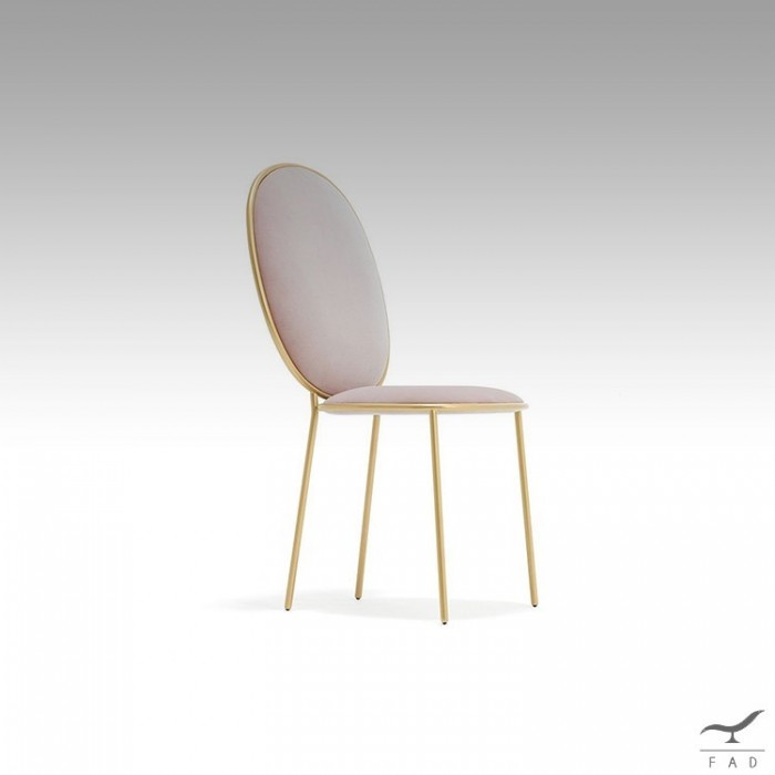 Chair inspired by the Stay Chair model