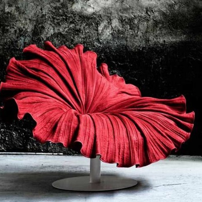 Sedia ispirata al modello Bloom Easy Chair