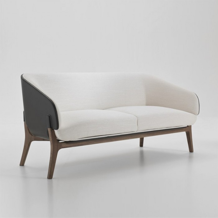 Sofa inspired by the Savile Row model