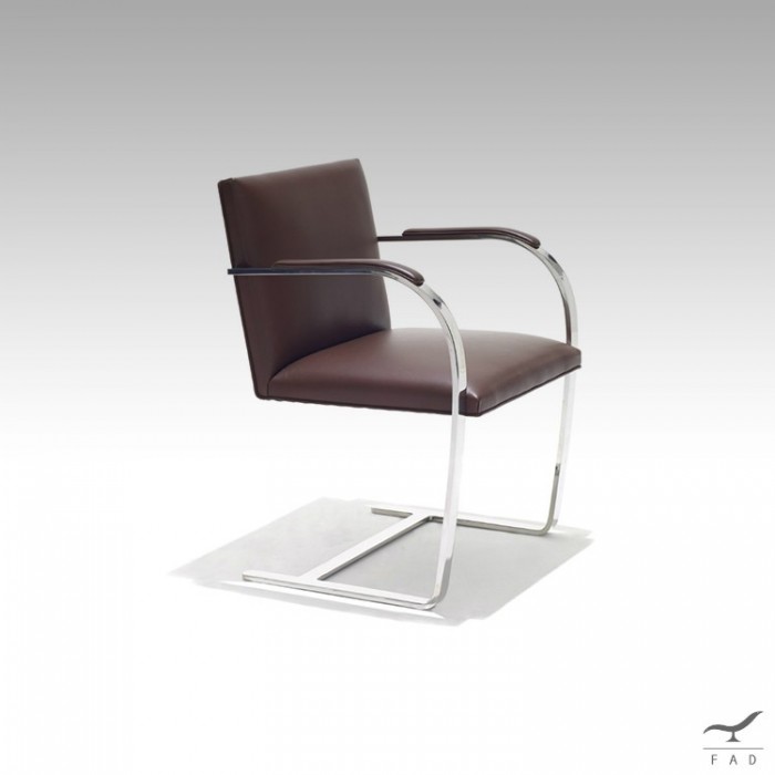 Modello ispirato alla Brno chair